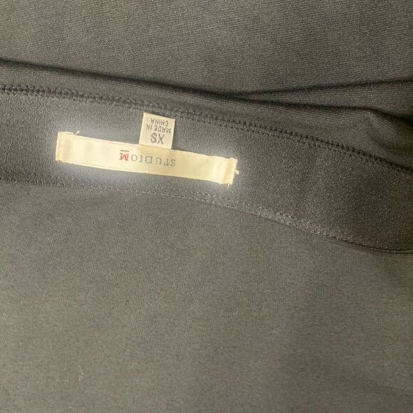 Black A-line skirt. NWT - Picture 6 of 7